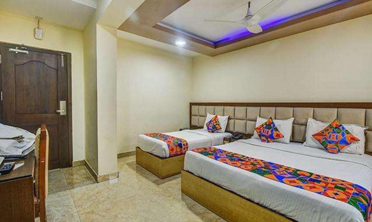 Fabhotel Central Palace Chennai Exteriör bild