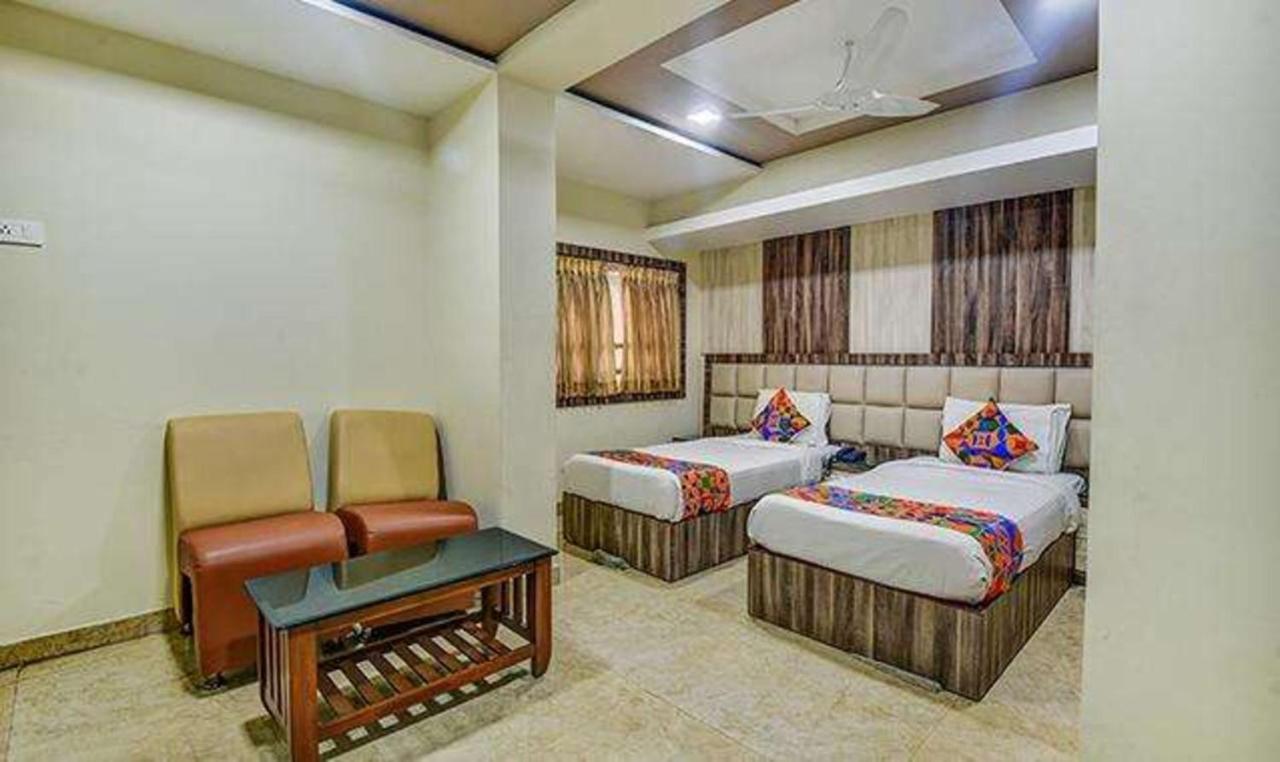 Fabhotel Central Palace Chennai Exteriör bild