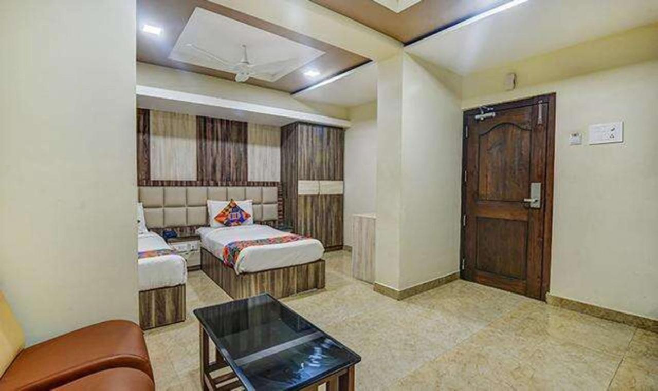 Fabhotel Central Palace Chennai Exteriör bild
